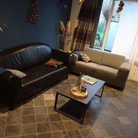 Apartment Bij De Hut