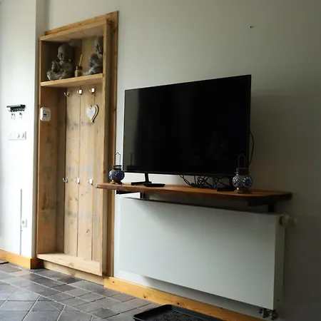 Appartement Bij De Hut Ingber